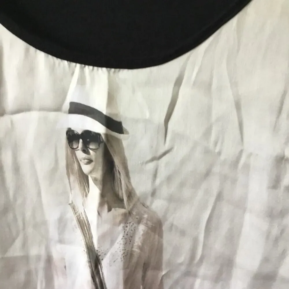 Yuni Los Angeles Black & Light Gray Eiffel Tower Graphic Top - Picture 3 of 15